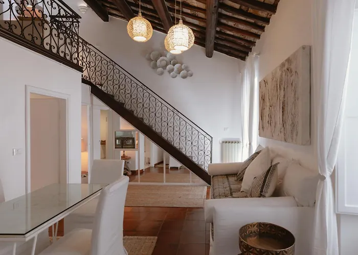 Piazza Navona Historic Luxury Apartment