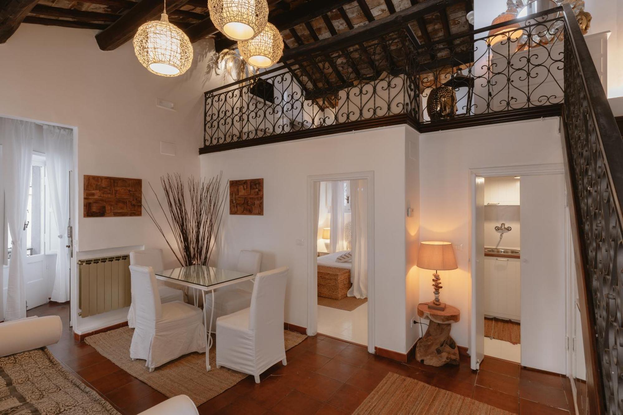 Apartment Piazza Navona Historic Luxury Rom