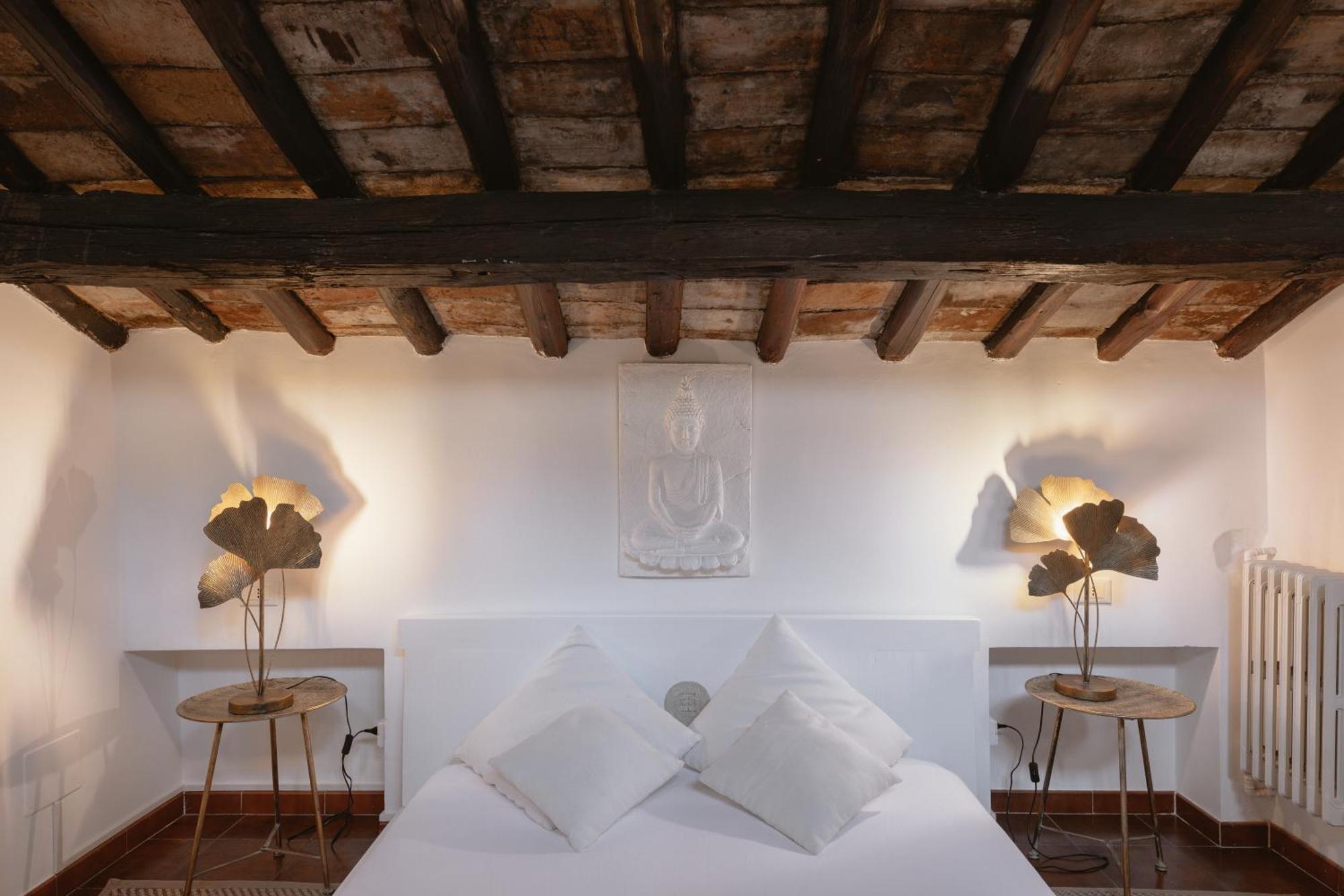 Piazza Navona Historic Luxury