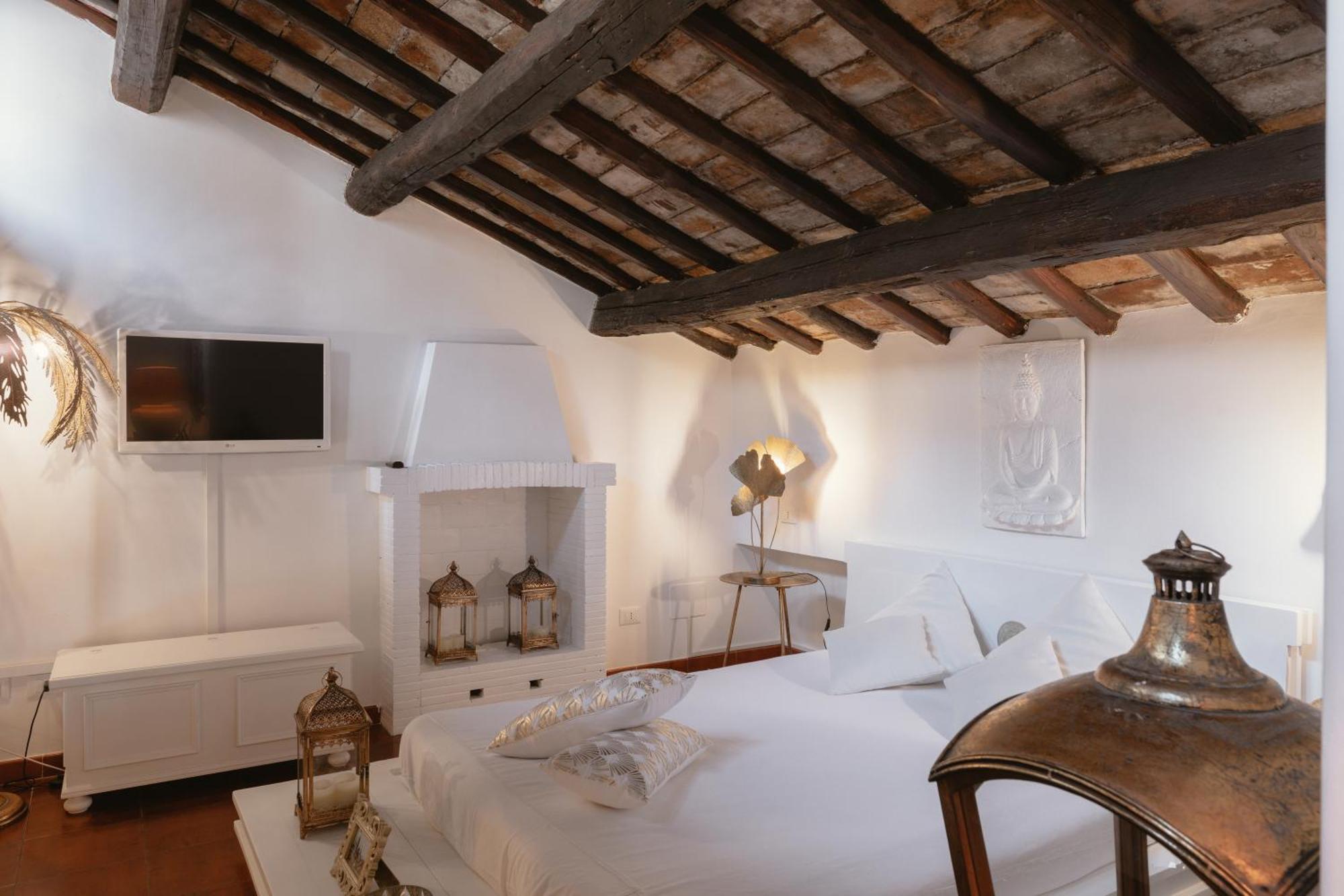 Piazza Navona Historic Luxury *