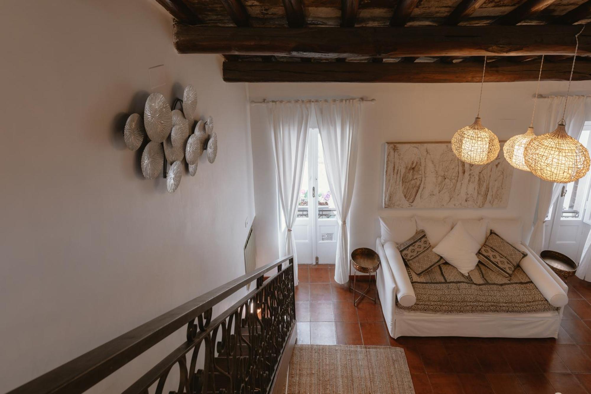 Piazza Navona Historic Luxury Apartment